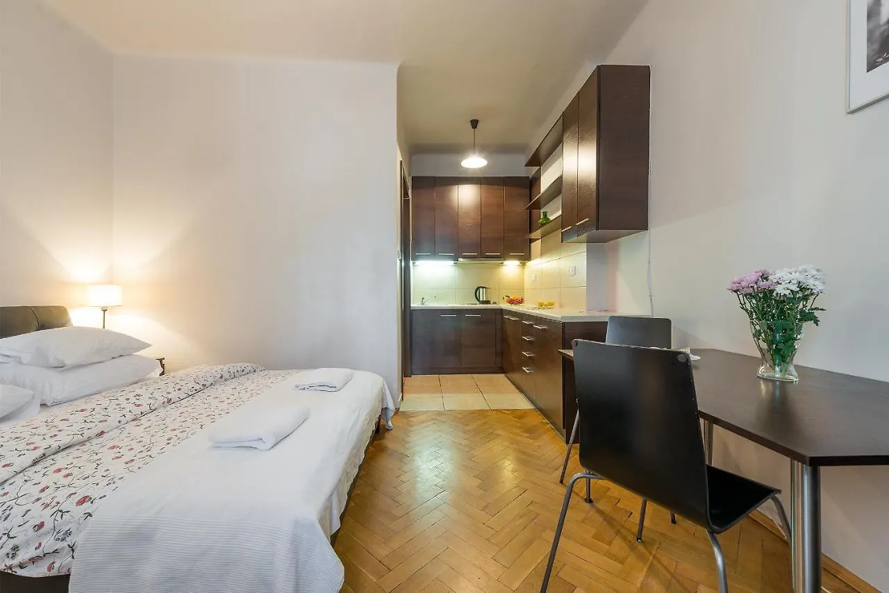 Old Town Studio P&O Serviced Apartments Warsaw 0*,  Poland